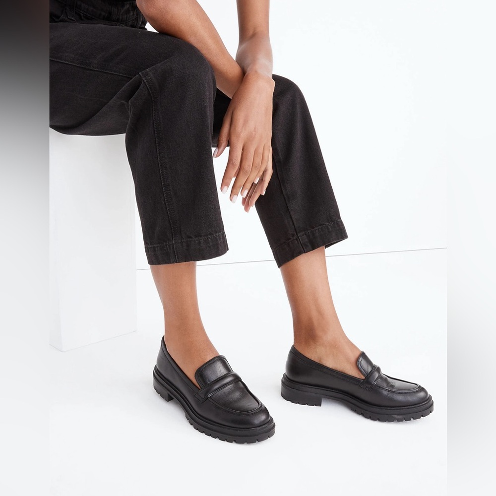 The Bradley Lugsole Loafer in black Leather size 7.5
